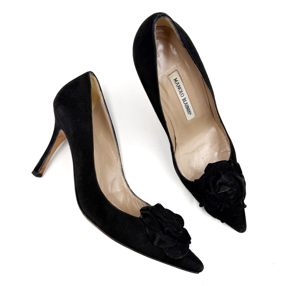 Manolo Blahnik Lisa Flower Pumps Black Suede Floral Pointed Toe Heels Sz 36 / 6